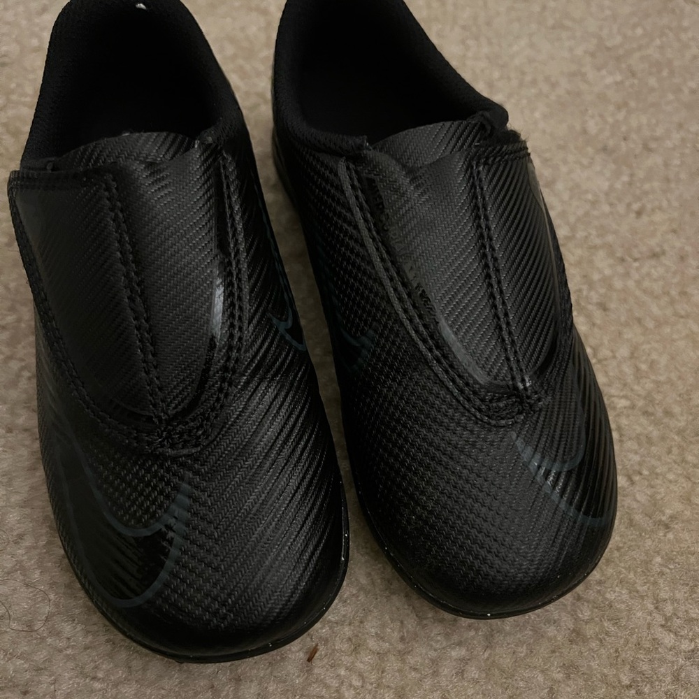 Nike Toddler Soccer TERF shoes- Black